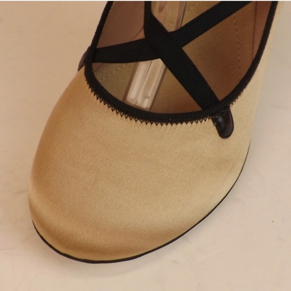 Marc Jacobs Women's Beige Ballet Flats - Picture 15 of 15